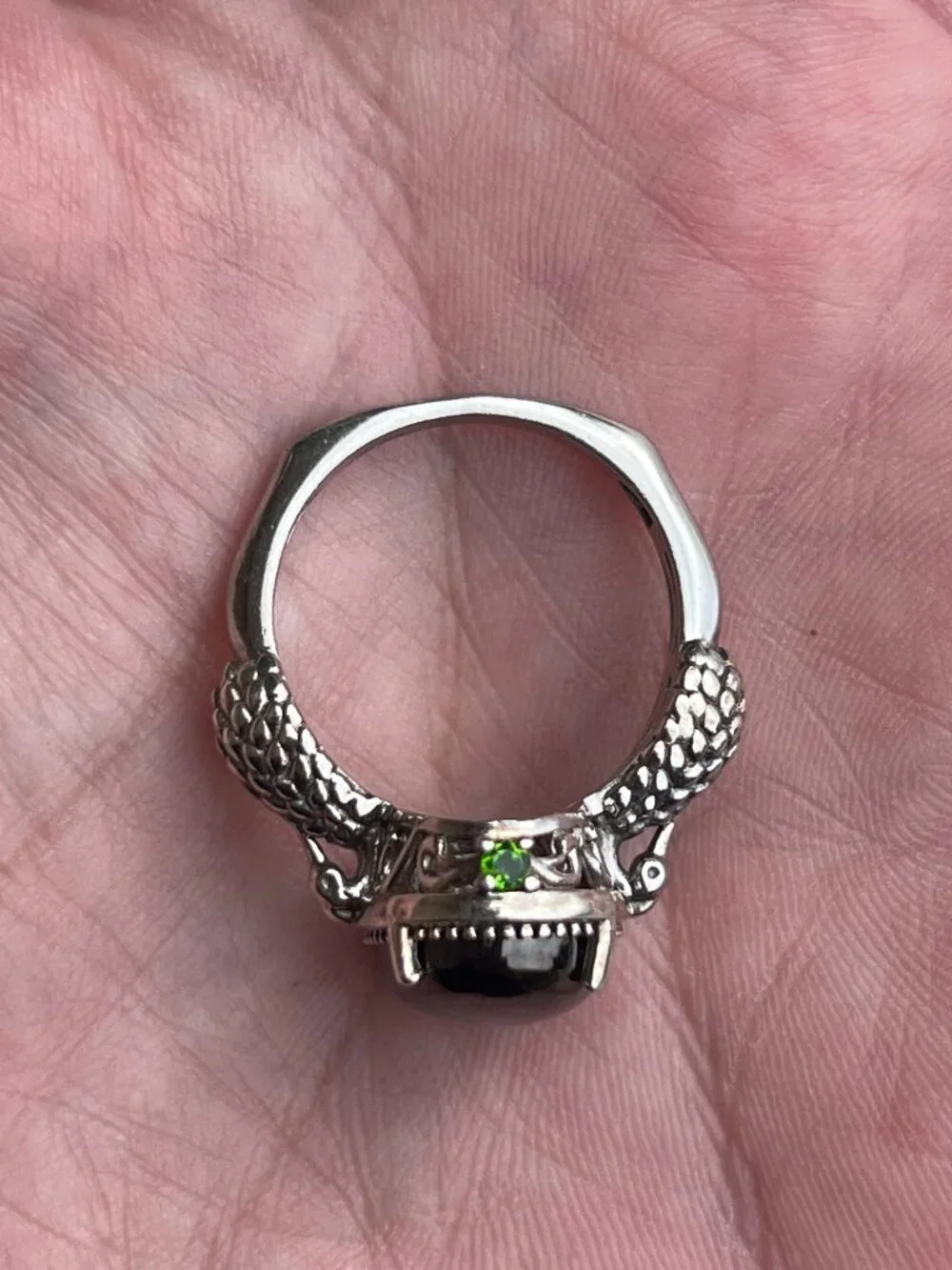 D'JOY 925 Sterling Silver Dragon Ring Black Cabochon Green Accent Stone SZ 8.25